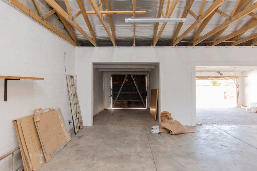 3 Bedroom Property for Sale in Middedorp Western Cape